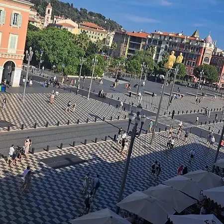 Massena Square View 2 Min To The & The Old Town Apartmán Nice